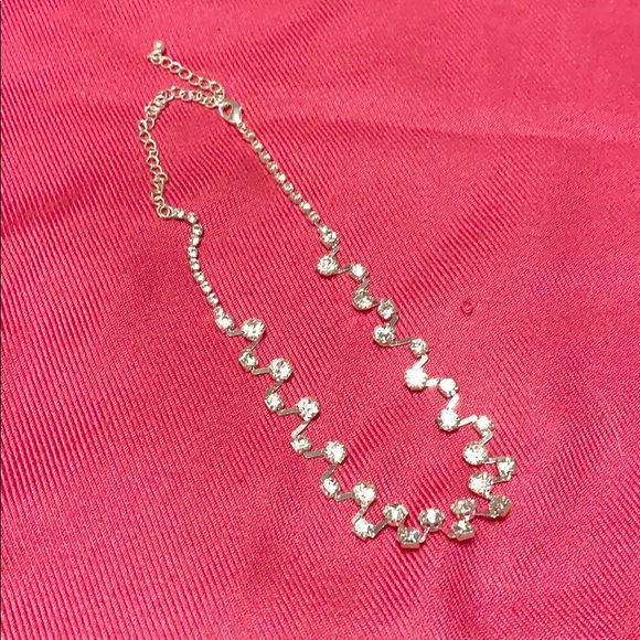 🎉 FINAL SALE Sparkly Jewelry Bundle - Picture 3 of 4